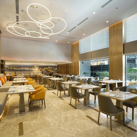 Courtyard By Marriott North Pattaya Hotel Bagian luar foto