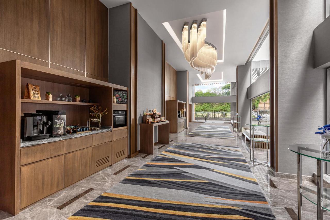 Courtyard By Marriott North Pattaya Hotel Bagian luar foto