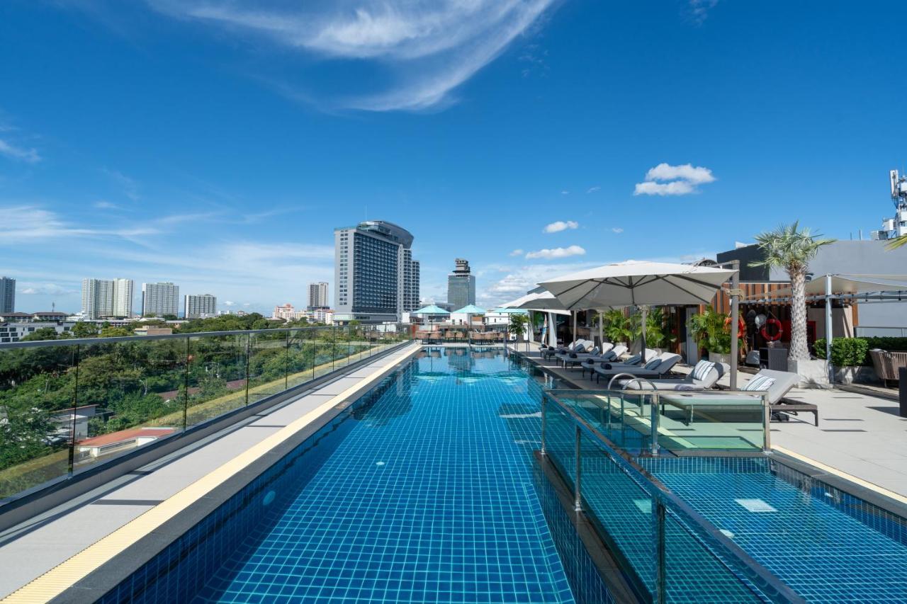 Courtyard By Marriott North Pattaya Hotel Bagian luar foto
