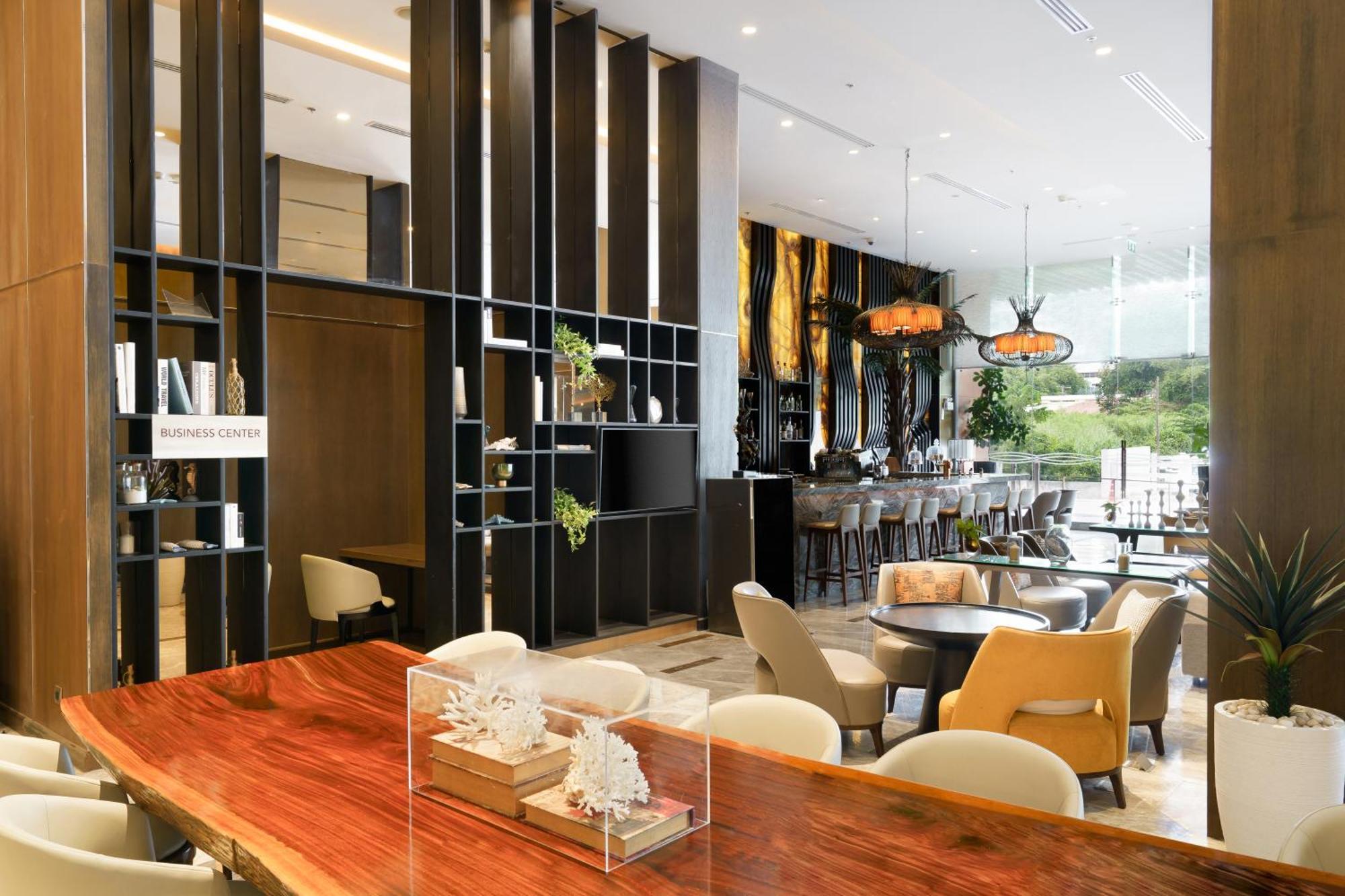 Courtyard By Marriott North Pattaya Hotel Bagian luar foto