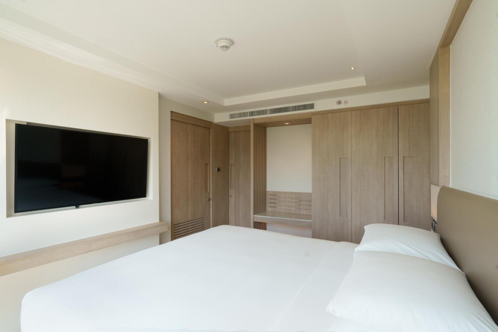 Courtyard By Marriott North Pattaya Hotel Bagian luar foto